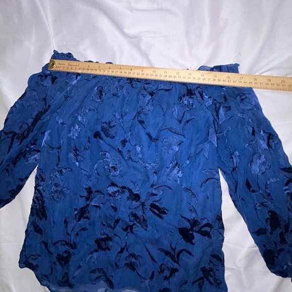 White House Black Market Floral Burnout Off-Shoulder Blouse Blue Women’s Medium - Picture 8 of 14